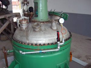 反應釜客戶為什么會選擇框式攪拌器？